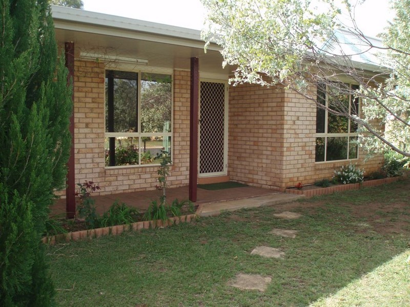 13 Buxton Drive, Gracemere QLD 4702