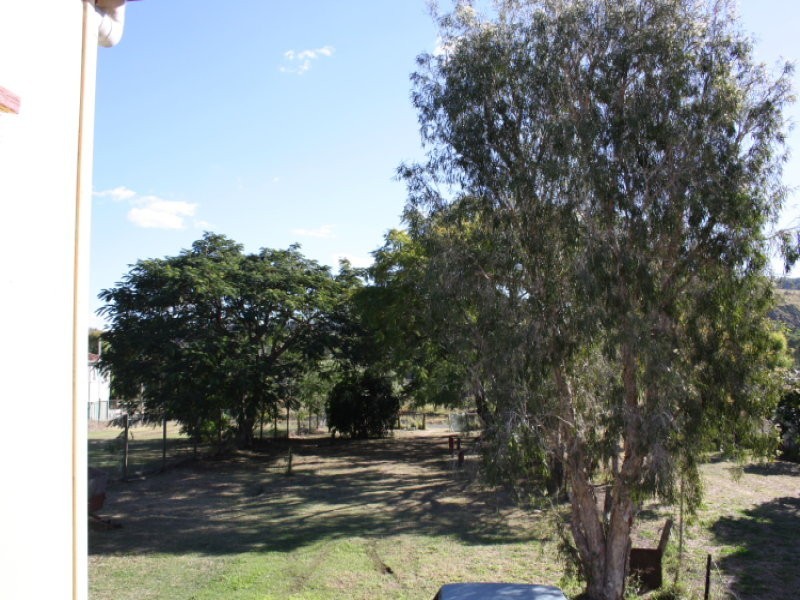 50 James Street, Mount Morgan QLD 4714