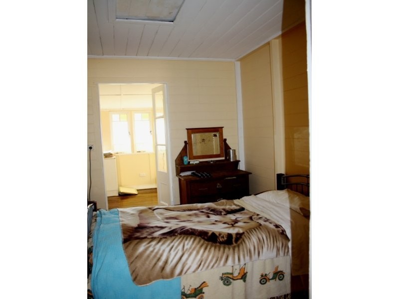 50 James Street, Mount Morgan QLD 4714