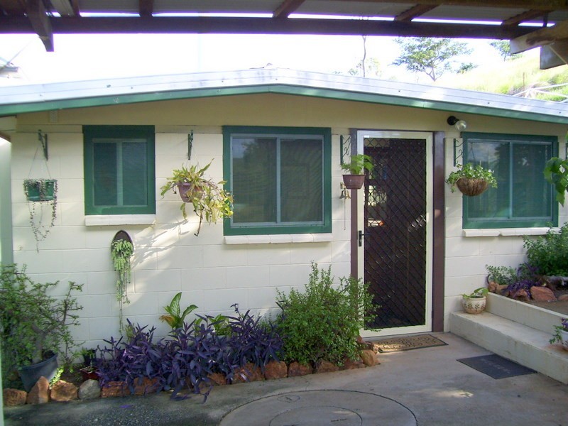 30 West Street, Mount Morgan QLD 4714