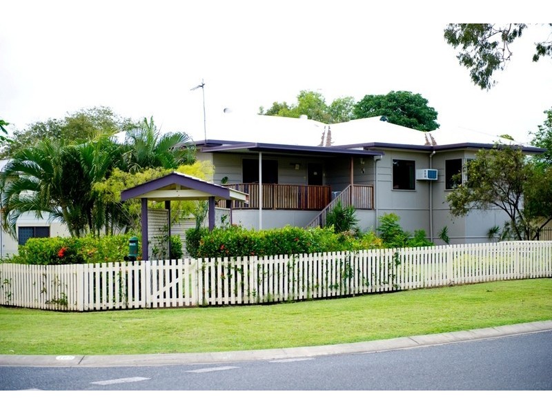 105 Robinson Street, Frenchville QLD 4701