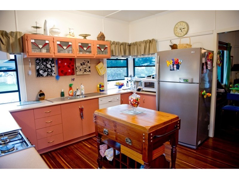 105 Robinson Street, Frenchville QLD 4701