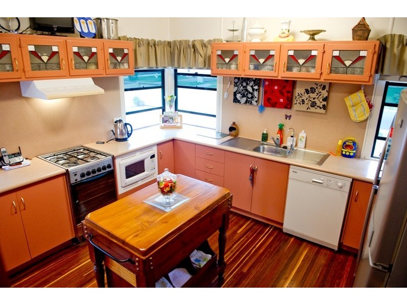 105 Robinson Street, Frenchville QLD 4701