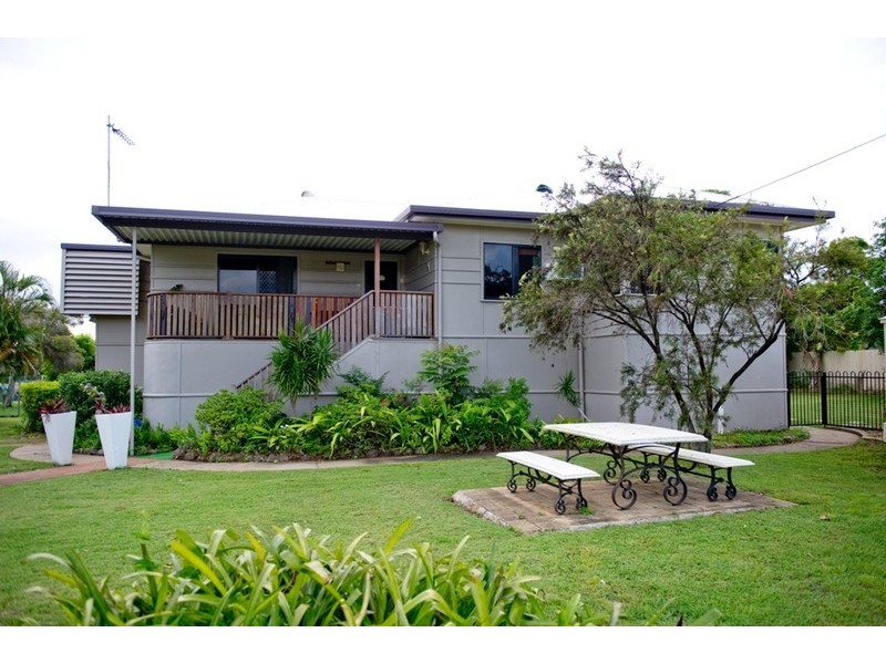 105 Robinson Street, Frenchville QLD 4701