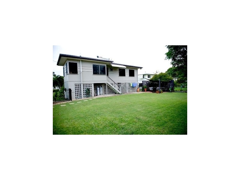 105 Robinson Street, Frenchville QLD 4701