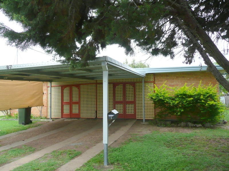 87 Menzies Street, Park Avenue QLD 4701