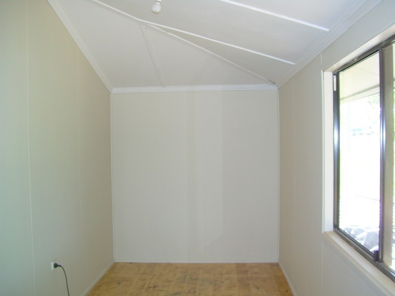 17 Grey Street, Mount Morgan QLD 4714
