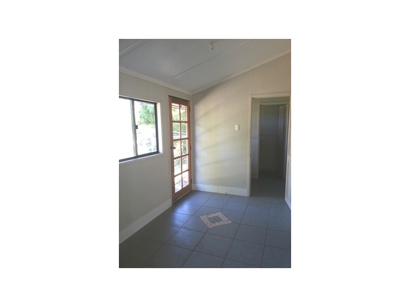 17 Grey Street, Mount Morgan QLD 4714