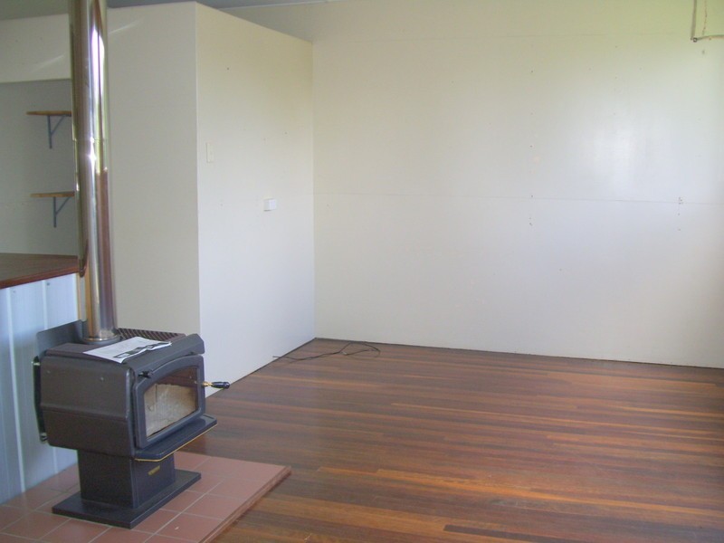 4 Queen Street, Mount Morgan QLD 4714