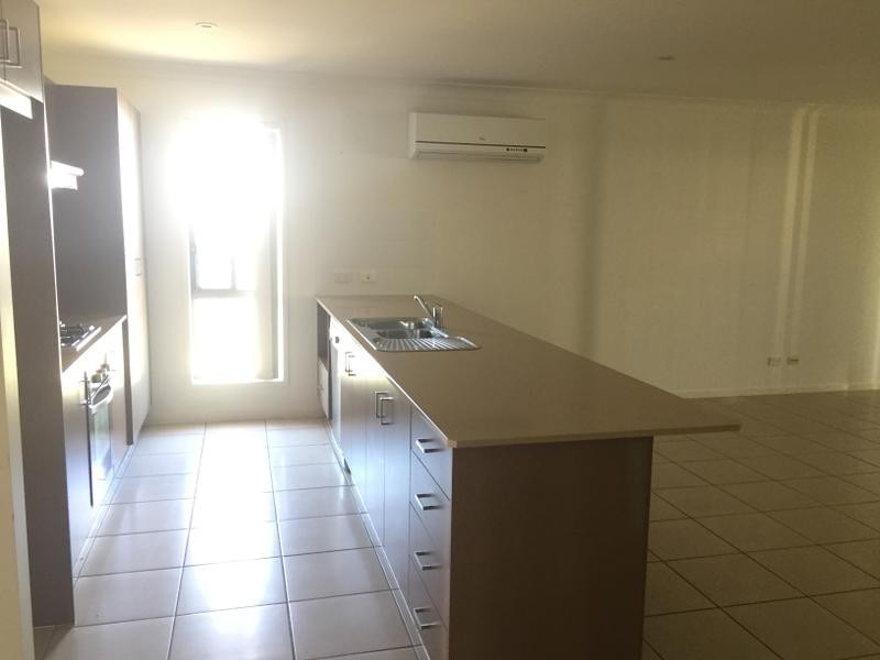 25 Koolamarra Drive, Gracemere QLD 4702