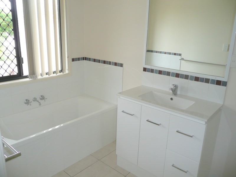 5 Dublin Lane, Mount Morgan QLD 4714