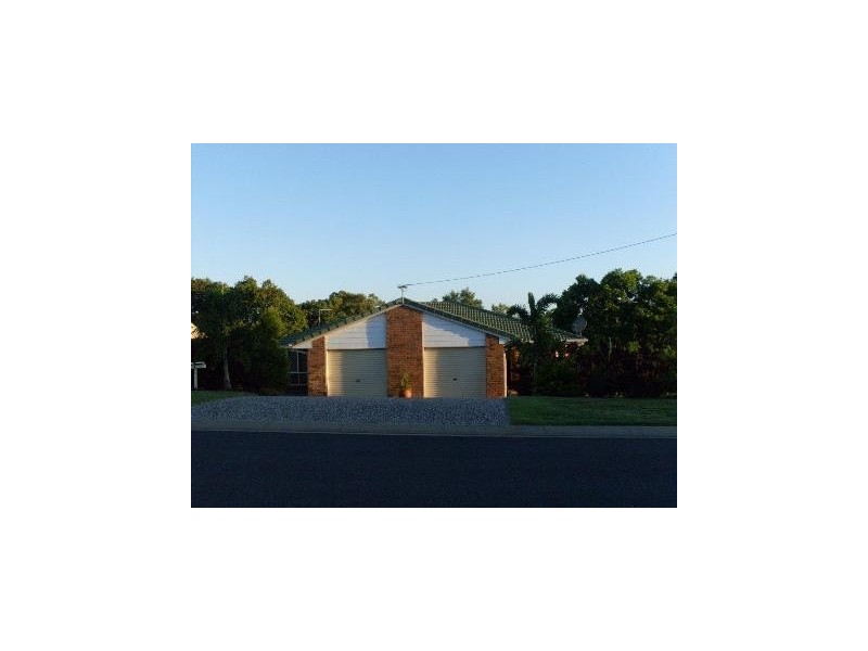 15 Poole Street, Kawana QLD 4701