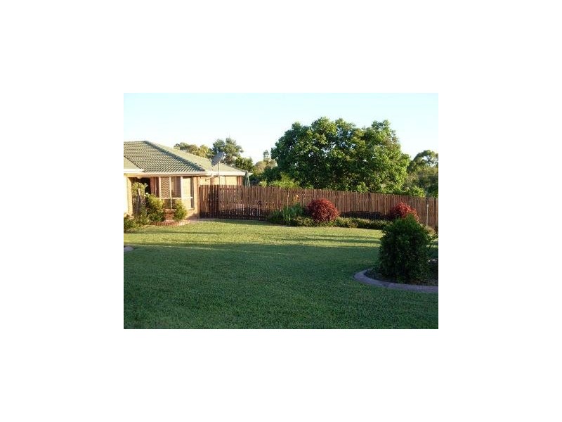 15 Poole Street, Kawana QLD 4701