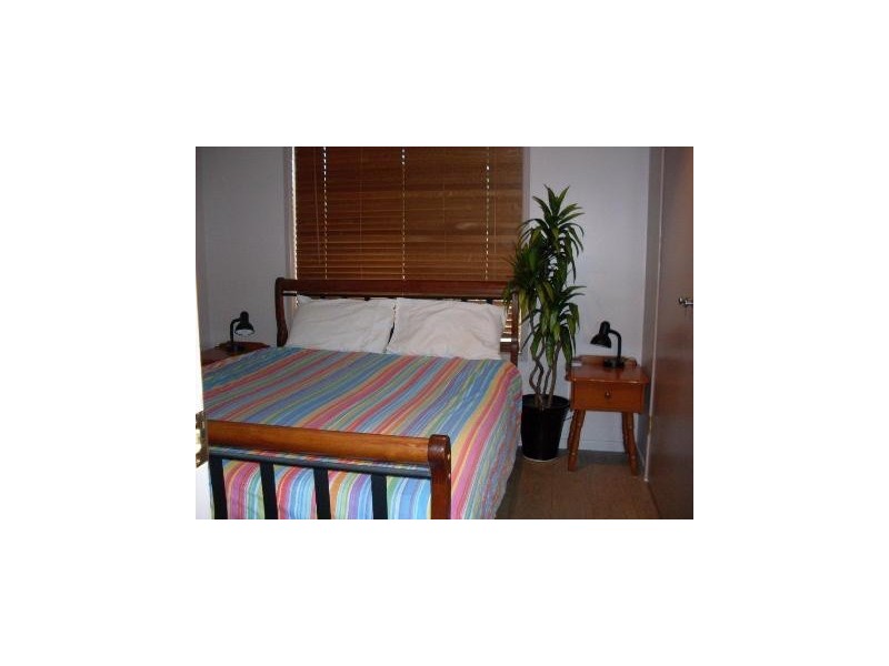 15 Poole Street, Kawana QLD 4701