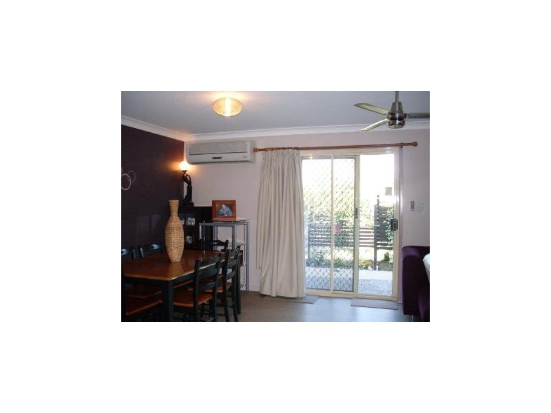 15 Poole Street, Kawana QLD 4701