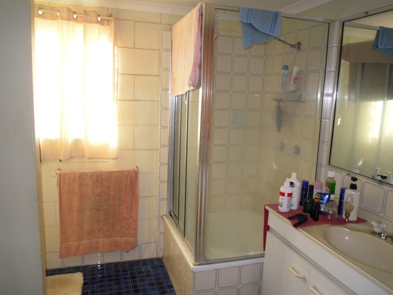 Unit 2 / 98 High Street, Berserker QLD 4701