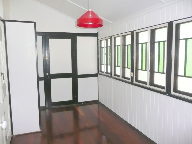 140 Nobbs Street, Berserker QLD 4701