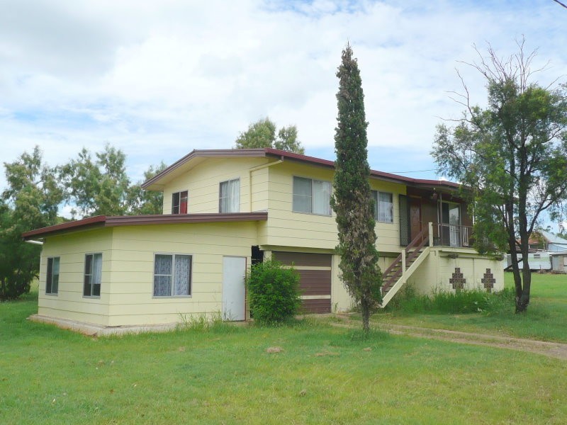 33 Melville Street, Stanwell QLD 4702