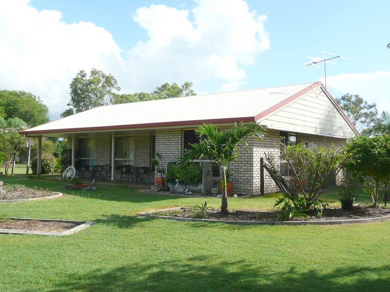 96 MACQUARIE STREET, Gracemere QLD 4702