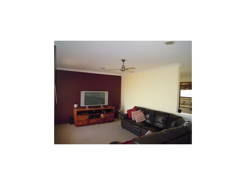 13 Cole Ave, Mount Morgan QLD 4714