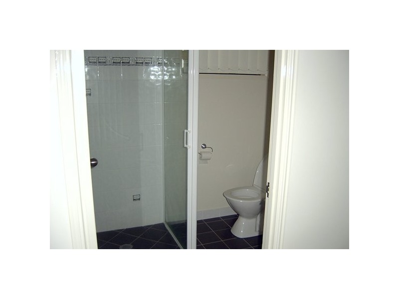 8 Broadhurst Drive, Gracemere QLD 4702