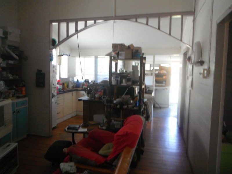 42 James Street, Mount Morgan QLD 4714