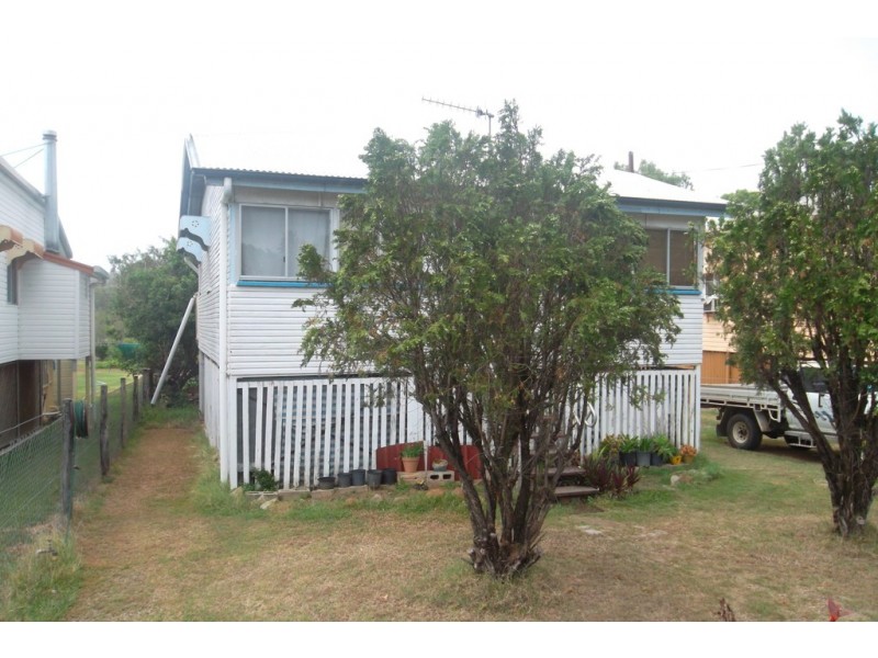 42 James Street, Mount Morgan QLD 4714