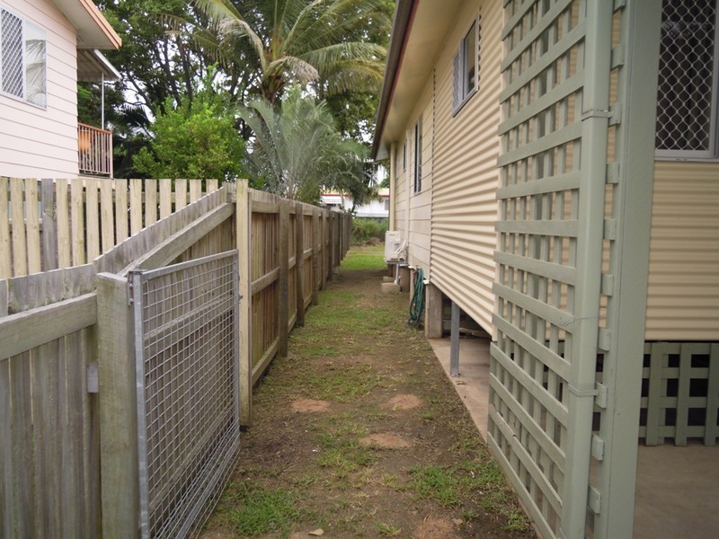 25 Hogan Street, Park Avenue QLD 4701