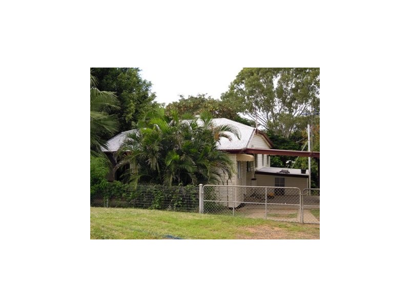 8 William Street, Mount Morgan QLD 4714