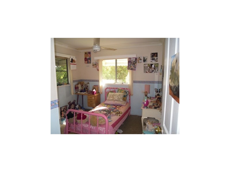 8 William Street, Mount Morgan QLD 4714