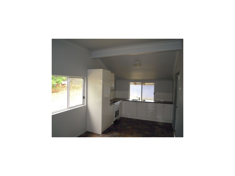 27 Black Street, Mount Morgan QLD 4714