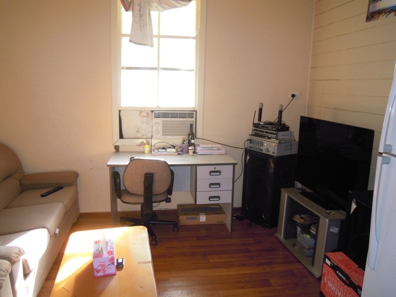 10a Mackay St, Lakes Creek QLD 4701