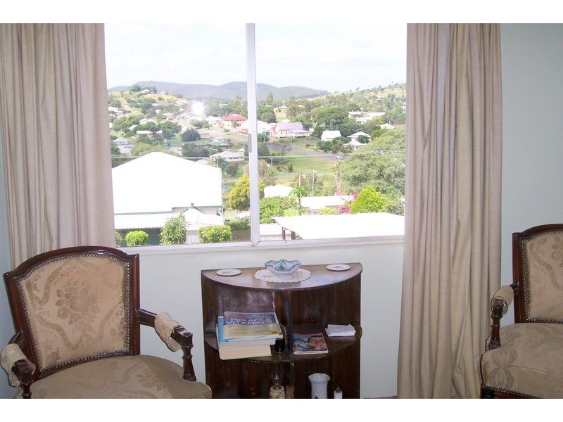 10 and 12 North Street, Mount Morgan QLD 4714