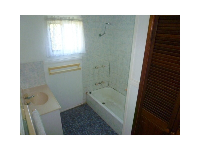 23 Westmoreland Street, Kawana QLD 4701