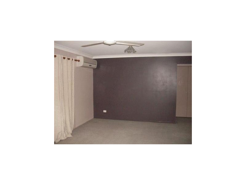 15 Poole Street, Kawana QLD 4701