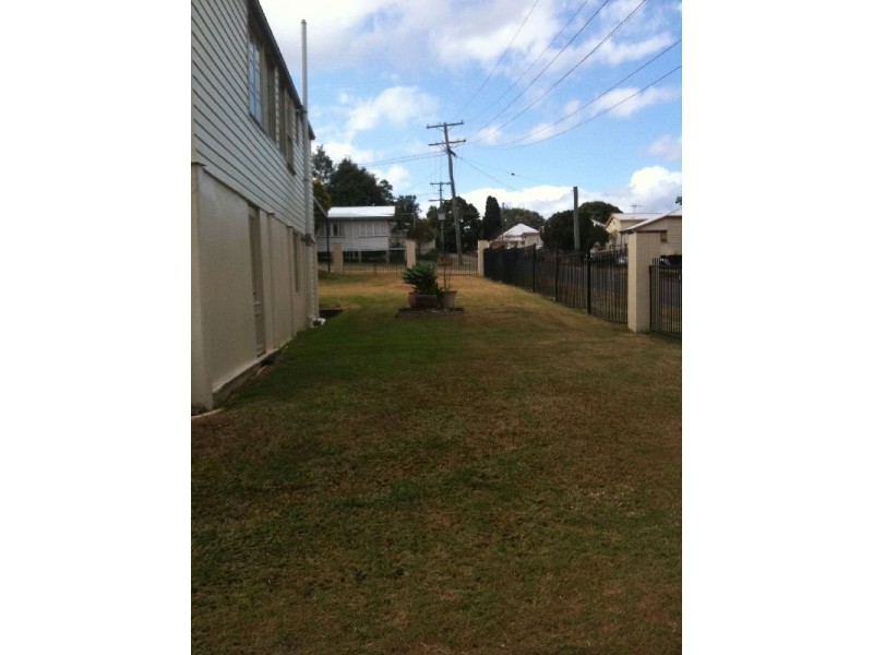 93 James Street, Mount Morgan QLD 4714