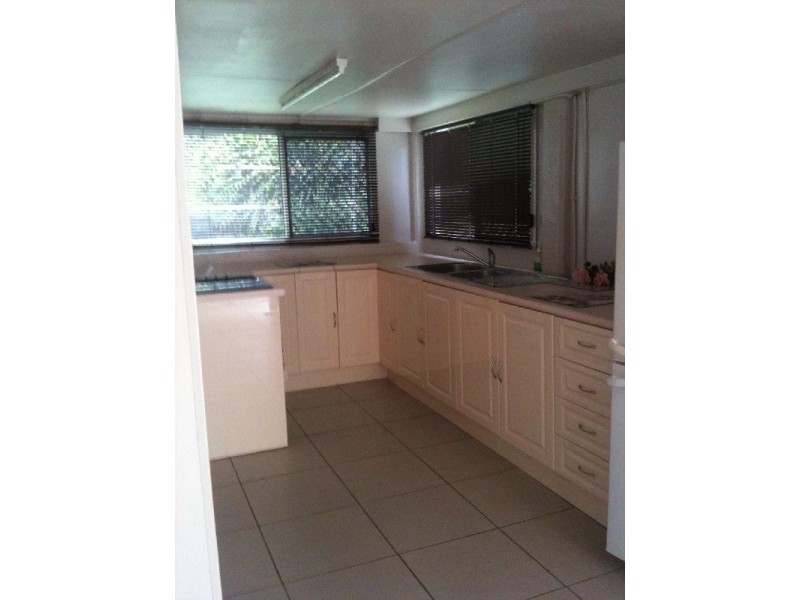93 James Street, Mount Morgan QLD 4714