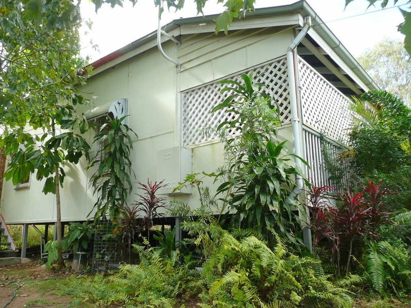 5 North Street, Mount Morgan QLD 4714