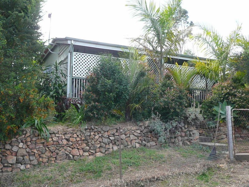 5 North Street, Mount Morgan QLD 4714