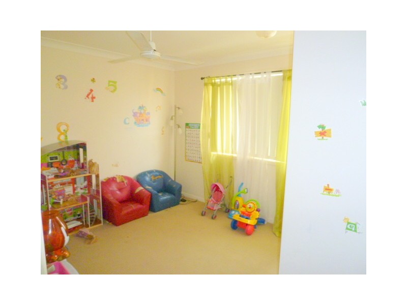 33 Seonaid Place, Gracemere QLD 4702