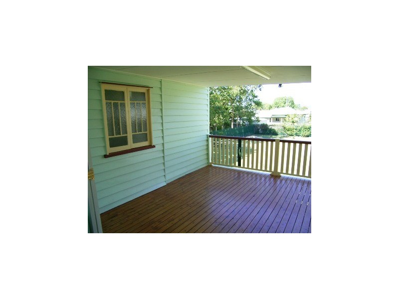 8 Gillespie Street, Wandal QLD 4700