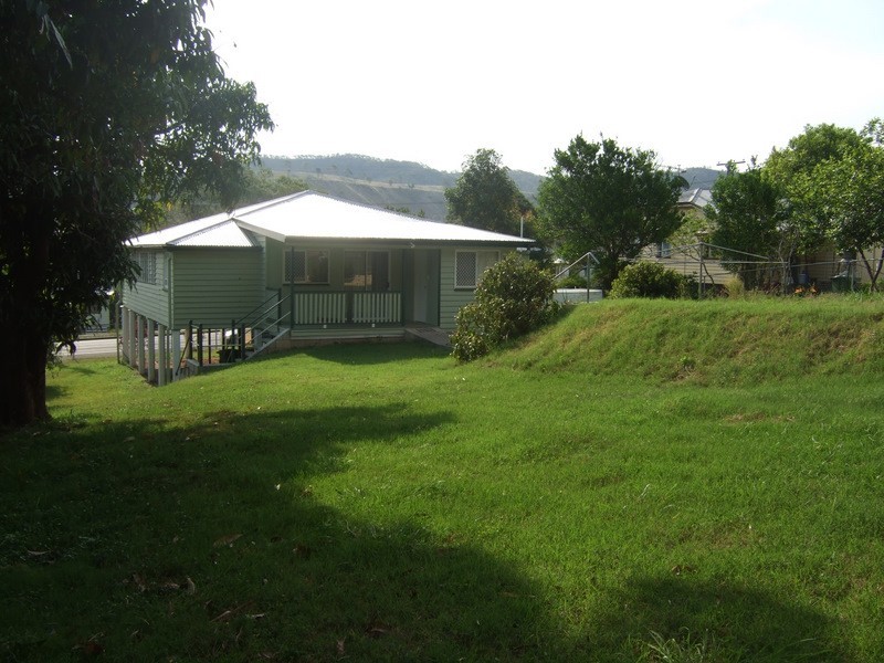 21 James Street, Mount Morgan QLD 4714