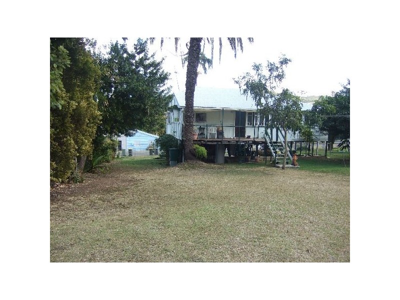 23 East Street Extended, Mount Morgan QLD 4714