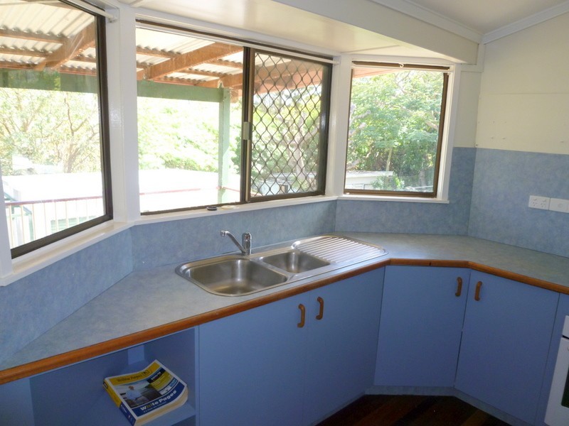 99 Curran Street, Koongal QLD 4701