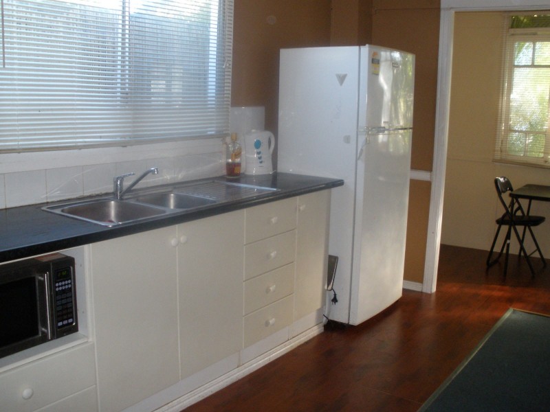 69 East Street Extended, Mount Morgan QLD 4714