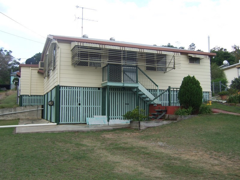 2 Henry Street, Mount Morgan QLD 4714