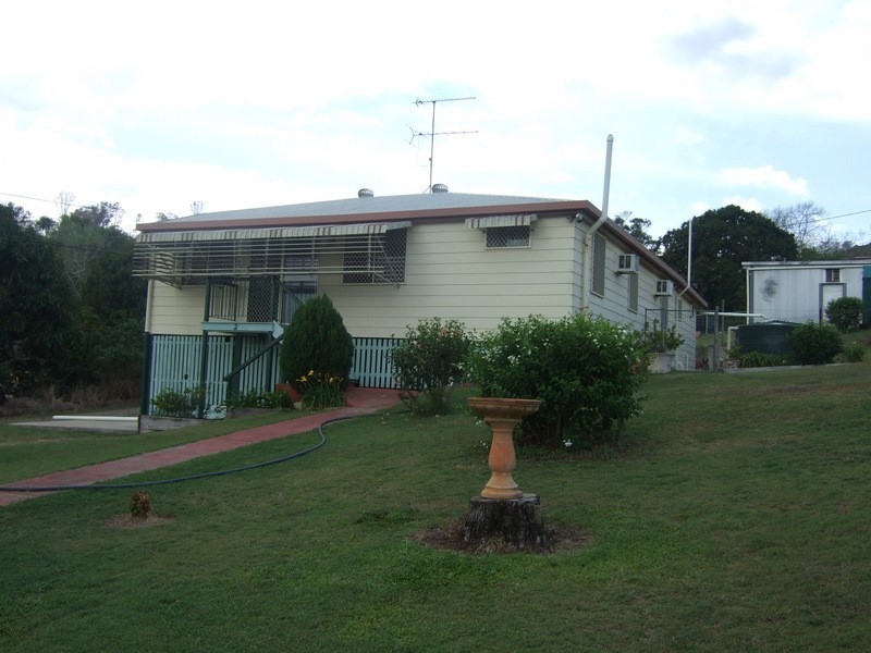 2 Henry Street, Mount Morgan QLD 4714