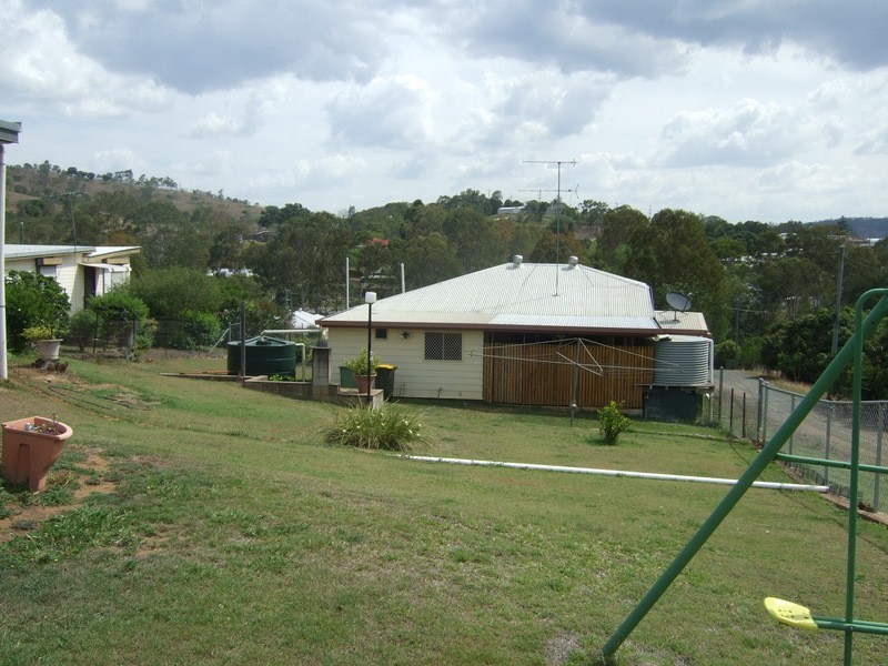 2 Henry Street, Mount Morgan QLD 4714