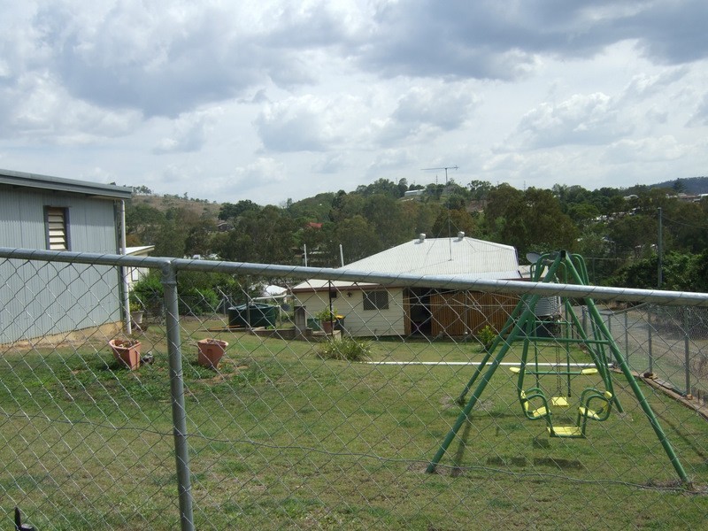 2 Henry Street, Mount Morgan QLD 4714