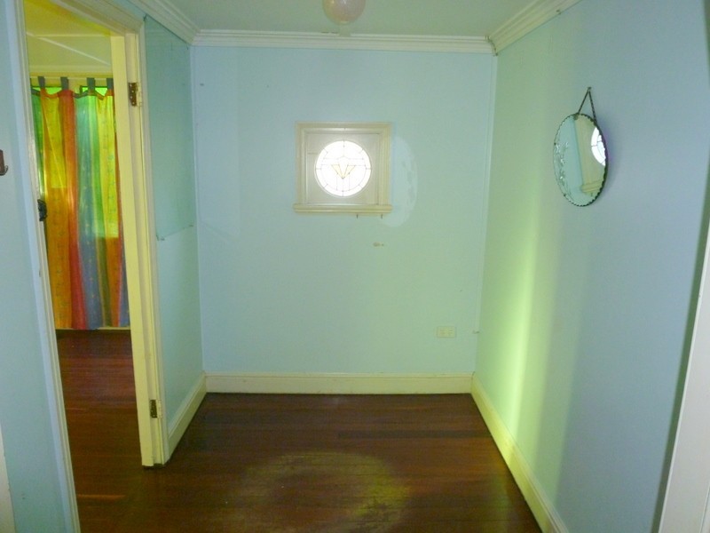 96  Livingstone Street, Berserker QLD 4701